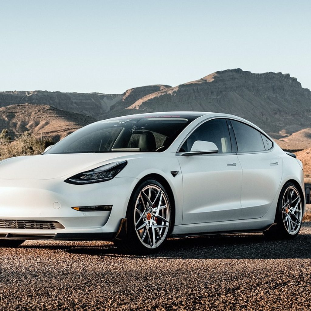 tesla, wagen, straße, weißes auto, fahrzeug, auto, automobil, auto tapeten, elektroauto, tesla model 3