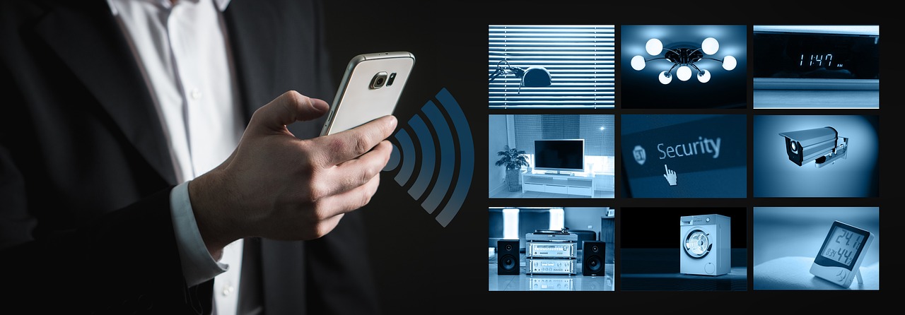 smart, home, system, man, person, apartment, kitchen, bath, living room, bedroom, pear, camera, security, lighting, connection, setup, wifi, house, hand, techno